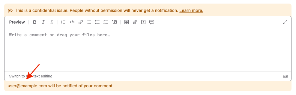 评论编辑器下方列出外部参与者的警告
